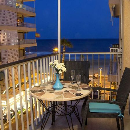 Seafront San Pere Apartment Ел-Кампельйо Екстер'єр фото